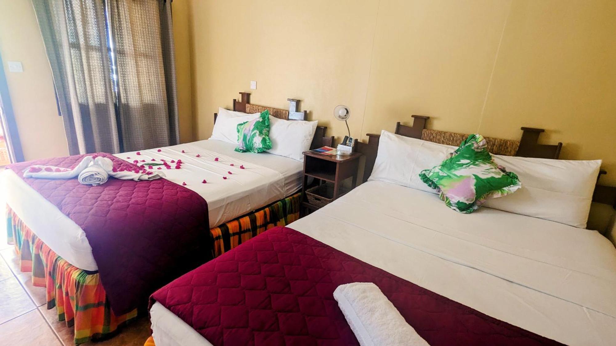 Hotel Sunset Lane Laborie Zimmer foto