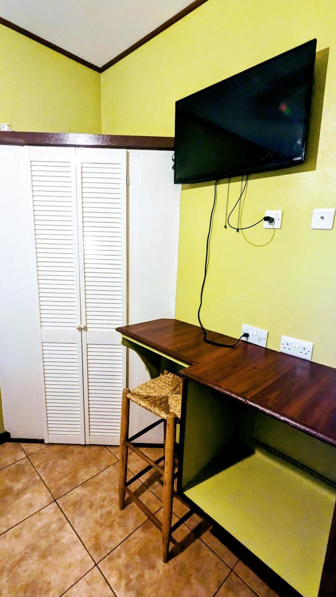 Hotel Sunset Lane Laborie Zimmer foto